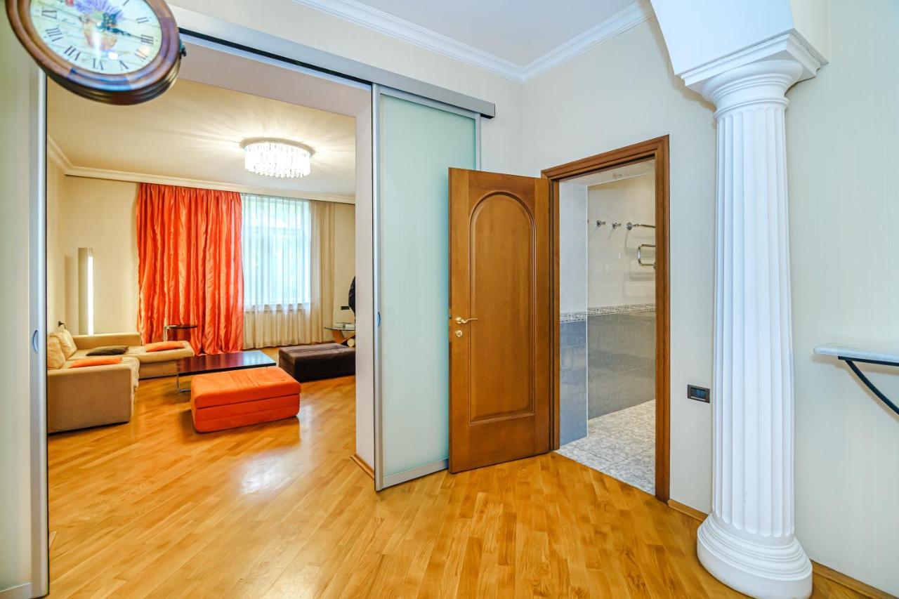 Vip Apartamen Nizami Street Apartment Baku Bagian luar foto