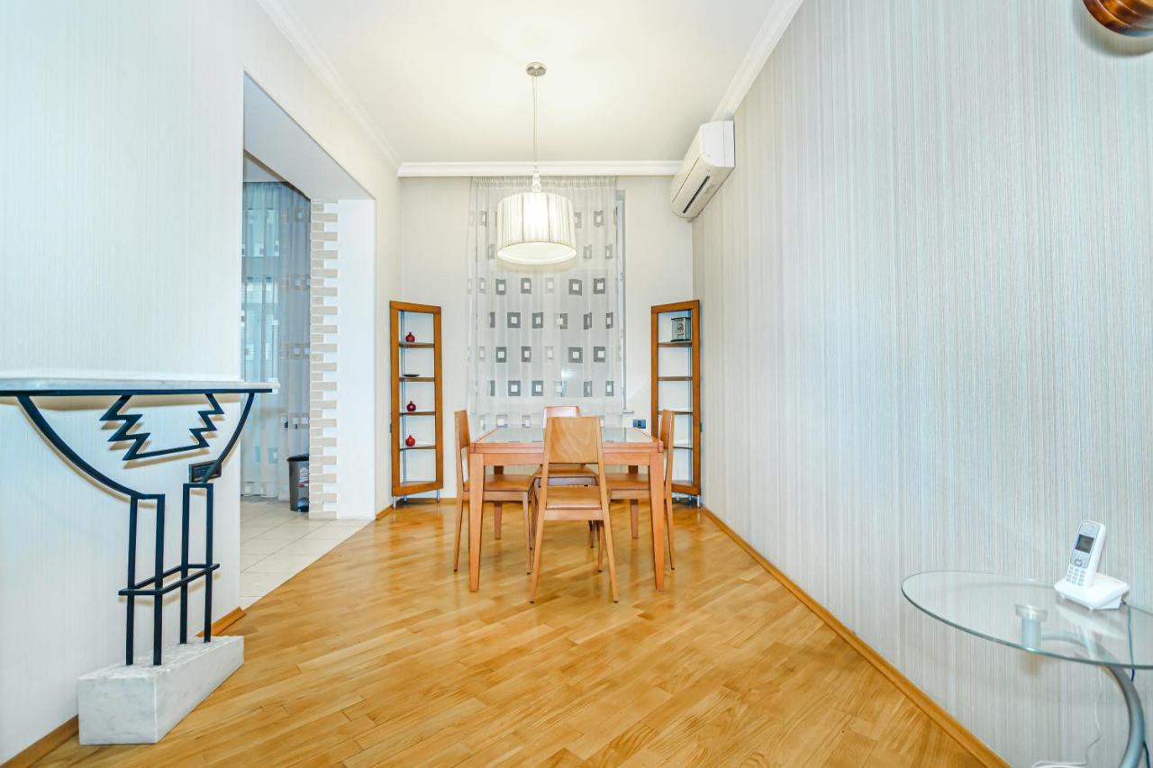 Vip Apartamen Nizami Street Apartment Baku Bagian luar foto