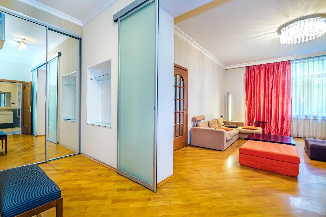 Vip Apartamen Nizami Street Apartment Baku Bagian luar foto